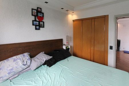 Apartamento à venda com 64m², 2 quartos e 2 vagasQuarto 2
