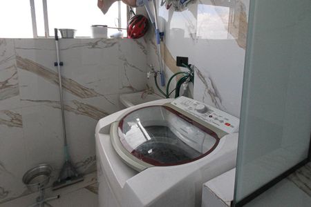 Apartamento à venda com 64m², 2 quartos e 2 vagasÁrea de Serviço