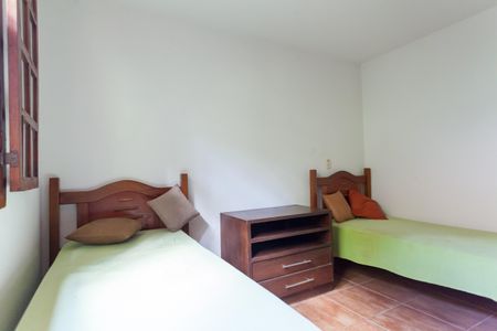 Casa de condomínio à venda com 250m², 4 quartos e 2 vagasQuarto 2