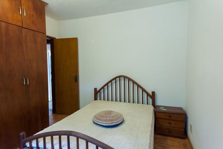 Casa de condomínio à venda com 250m², 4 quartos e 2 vagasQuarto 3