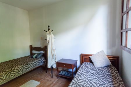 Casa de condomínio à venda com 250m², 4 quartos e 2 vagasQuarto 1