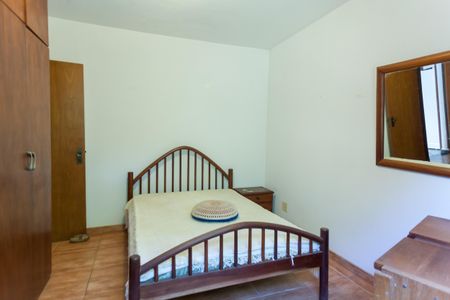 Casa de condomínio à venda com 250m², 4 quartos e 2 vagasQuarto 3