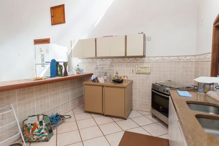 Casa de condomínio à venda com 250m², 4 quartos e 2 vagasCozinha