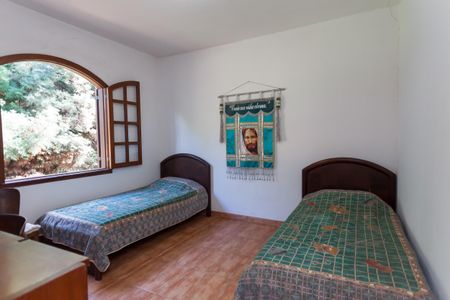 Casa de condomínio à venda com 250m², 4 quartos e 2 vagasQuarto 4