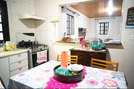 Casa para alugar com 150m², 3 quartos e 1 vaga Casa para alugar com 150m², 3 quartos e 1 vagaCozinha