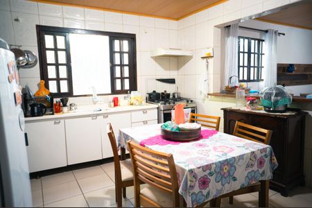 Casa para alugar com 150m², 3 quartos e 1 vaga Casa para alugar com 150m², 3 quartos e 1 vagaCozinha