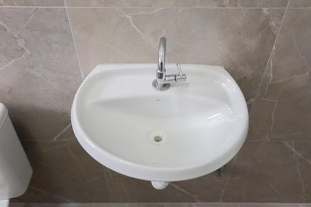 Casa para alugar com 80m², 2 quartos e 1 vaga Casa para alugar com 80m², 2 quartos e 1 vagaBanheiro