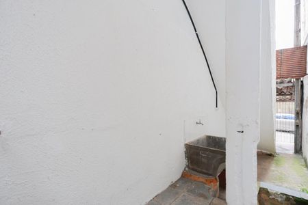 Casa para alugar com 80m², 2 quartos e 1 vaga Casa para alugar com 80m², 2 quartos e 1 vagaÁrea de serviço