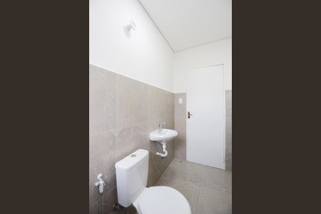 Casa para alugar com 80m², 2 quartos e 1 vaga Casa para alugar com 80m², 2 quartos e 1 vagaBanheiro