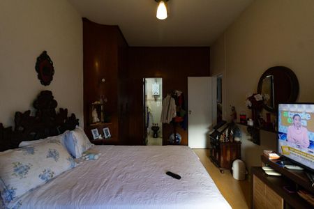 Apartamento à venda com 160m², 4 quartos e 2 vagas Apartamento à venda com 160m², 4 quartos e 2 vagasSuíte