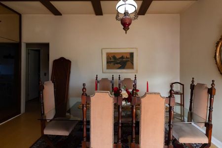 Apartamento à venda com 160m², 4 quartos e 2 vagas Apartamento à venda com 160m², 4 quartos e 2 vagasSala de Jantar