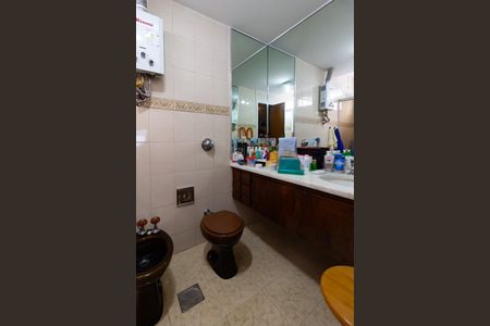 Apartamento à venda com 160m², 4 quartos e 2 vagas Apartamento à venda com 160m², 4 quartos e 2 vagasBanheiro da suíte