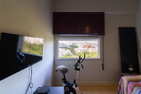 Apartamento à venda com 160m², 4 quartos e 2 vagas Apartamento à venda com 160m², 4 quartos e 2 vagasQuarto 1