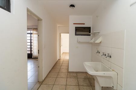 Casa à venda com 262m², 3 quartos e 2 vagasÁrea de Serviço