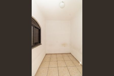 Casa à venda com 262m², 3 quartos e 2 vagasQuarto de Serviço