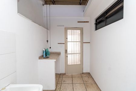 Casa à venda com 262m², 3 quartos e 2 vagasÁrea de Serviço