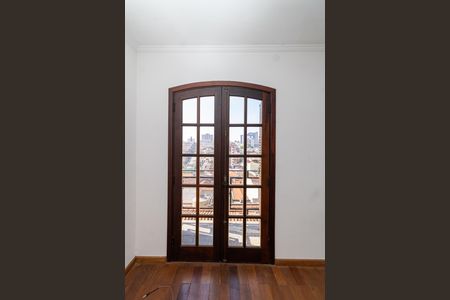 Casa à venda com 262m², 3 quartos e 2 vagasSacada do Quarto 2