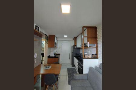 Apartamento para alugar com 32m², 2 quartos e sem vaga Apartamento para alugar com 32m², 2 quartos e sem vagaSala