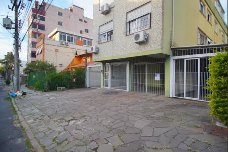 Apartamento à venda com 138m², 2 quartos e 1 vaga Apartamento à venda com 138m², 2 quartos e 1 vagaFachada