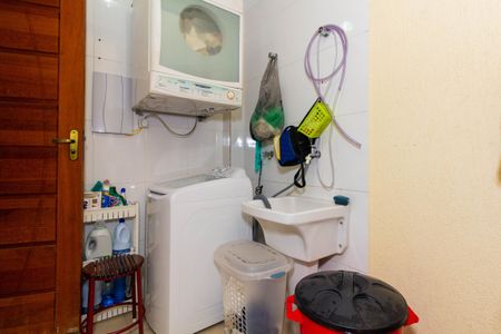 Casa de condomínio para alugar com 110m², 3 quartos e 1 vaga Casa de condomínio para alugar com 110m², 3 quartos e 1 vagaÁrea de Serviço