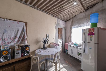 Casa para alugar com 30m², 1 quarto e 3 vagasCozinha 