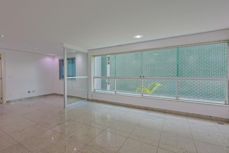 Apartamento à venda com 145m², 4 quartos e 2 vagasSala