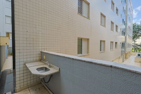 Apartamento à venda com 145m², 4 quartos e 2 vagasVaranda
