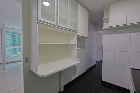 Apartamento à venda com 145m², 4 quartos e 2 vagasCozinha