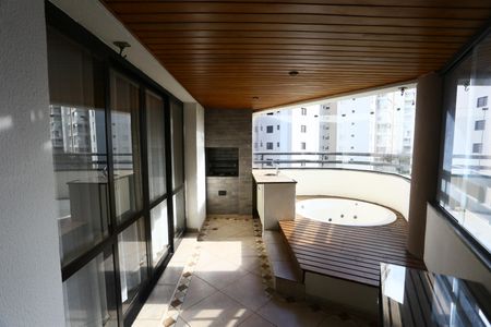 Apartamento para alugar com 170m², 3 quartos e 3 vagasVaranda gourmet