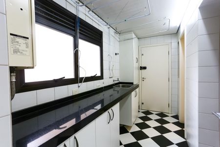 Apartamento para alugar com 170m², 3 quartos e 3 vagasÁrea de Serviço