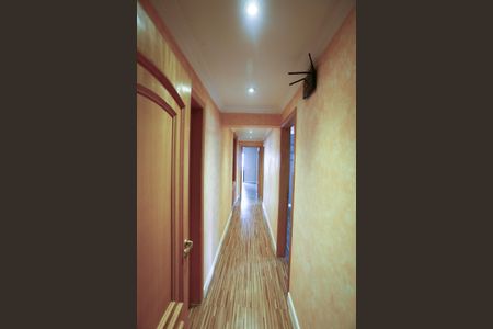 Apartamento para alugar com 170m², 3 quartos e 3 vagasCorredor