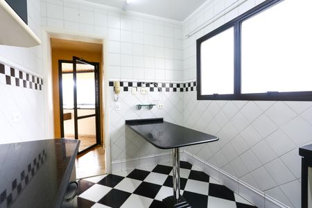 Apartamento para alugar com 170m², 3 quartos e 3 vagasCozinha