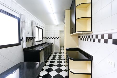 Apartamento para alugar com 170m², 3 quartos e 3 vagasCozinha