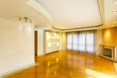 Apartamento para alugar com 170m², 3 quartos e 3 vagasSala