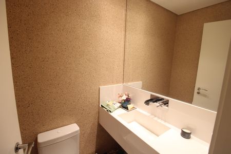 Apartamento à venda com 235m², 2 quartos e 4 vagasLavabo