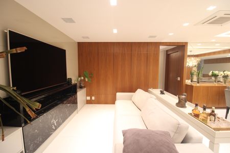 Apartamento à venda com 235m², 2 quartos e 4 vagasSala