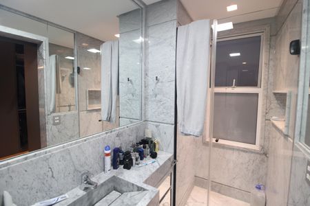 Apartamento à venda com 235m², 2 quartos e 4 vagasBanheiro Social