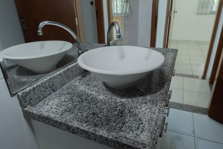 Apartamento à venda com 56m², 3 quartos e 1 vaga Apartamento à venda com 56m², 3 quartos e 1 vagaBanheiro