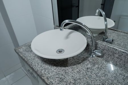 Apartamento à venda com 56m², 3 quartos e 1 vaga Apartamento à venda com 56m², 3 quartos e 1 vagaBanheiro