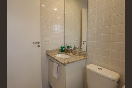 Apartamento à venda com 138m², 3 quartos e 2 vagasBanheiro da Suíte 1