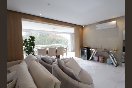 Apartamento à venda com 138m², 3 quartos e 2 vagasSala