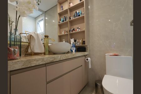 Apartamento à venda com 138m², 3 quartos e 2 vagasBanheiro da Suíte