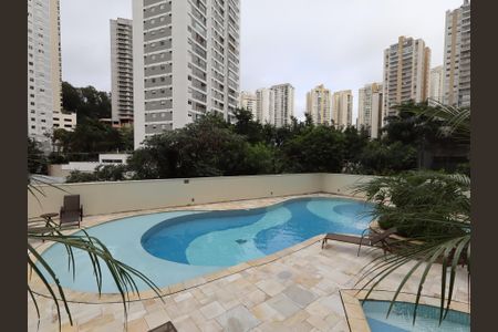 Apartamento à venda com 138m², 3 quartos e 2 vagasÁrea comum - Piscina