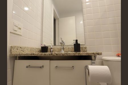 Apartamento à venda com 138m², 3 quartos e 2 vagasBanheiro da Suíte 2