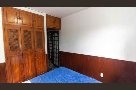 Casa à venda com 418m², 3 quartos e 4 vagasQuarto 2