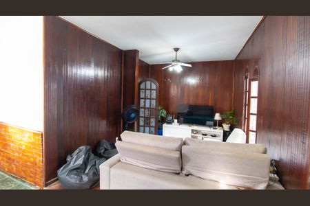 Casa à venda com 418m², 3 quartos e 4 vagasSala