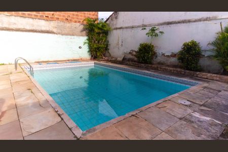 Casa à venda com 418m², 3 quartos e 4 vagasÁrea Externa