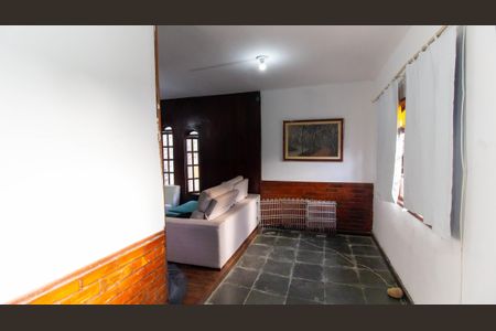 Casa à venda com 418m², 3 quartos e 4 vagasSala
