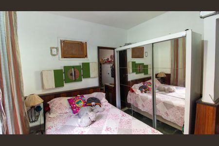 Casa à venda com 418m², 3 quartos e 4 vagasSuíte