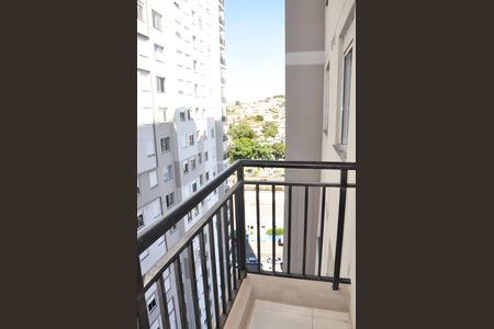 Apartamento para alugar com 39m², 2 quartos e sem vaga Apartamento para alugar com 39m², 2 quartos e sem vagaDetalhe - Varanda da Sala